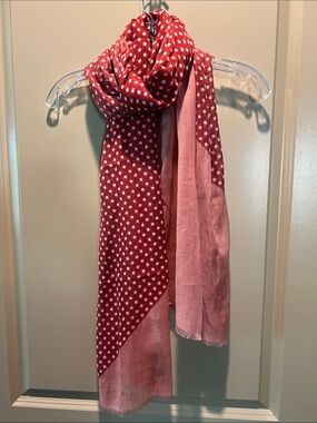 Red Star-Print Scarf/Saroung - Women